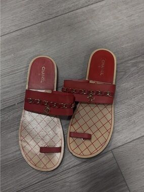 CHANEL Red Leather Chain-Trim Slide Sandals